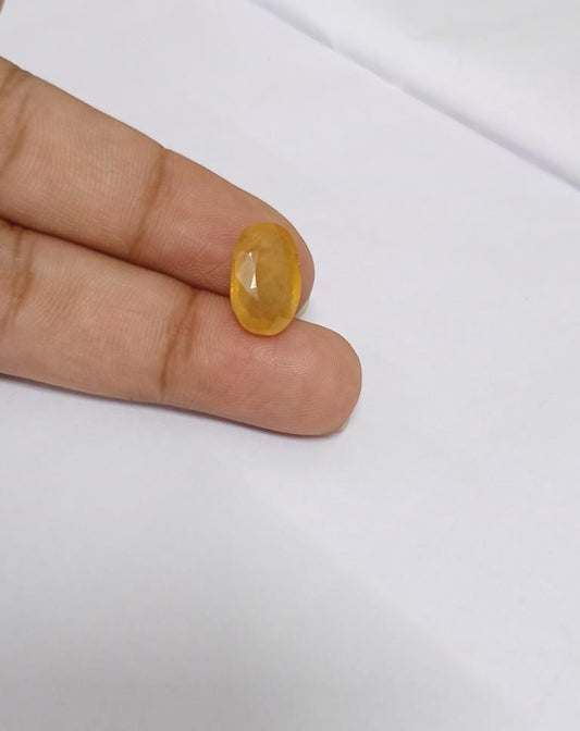 Yellow sapphire stone