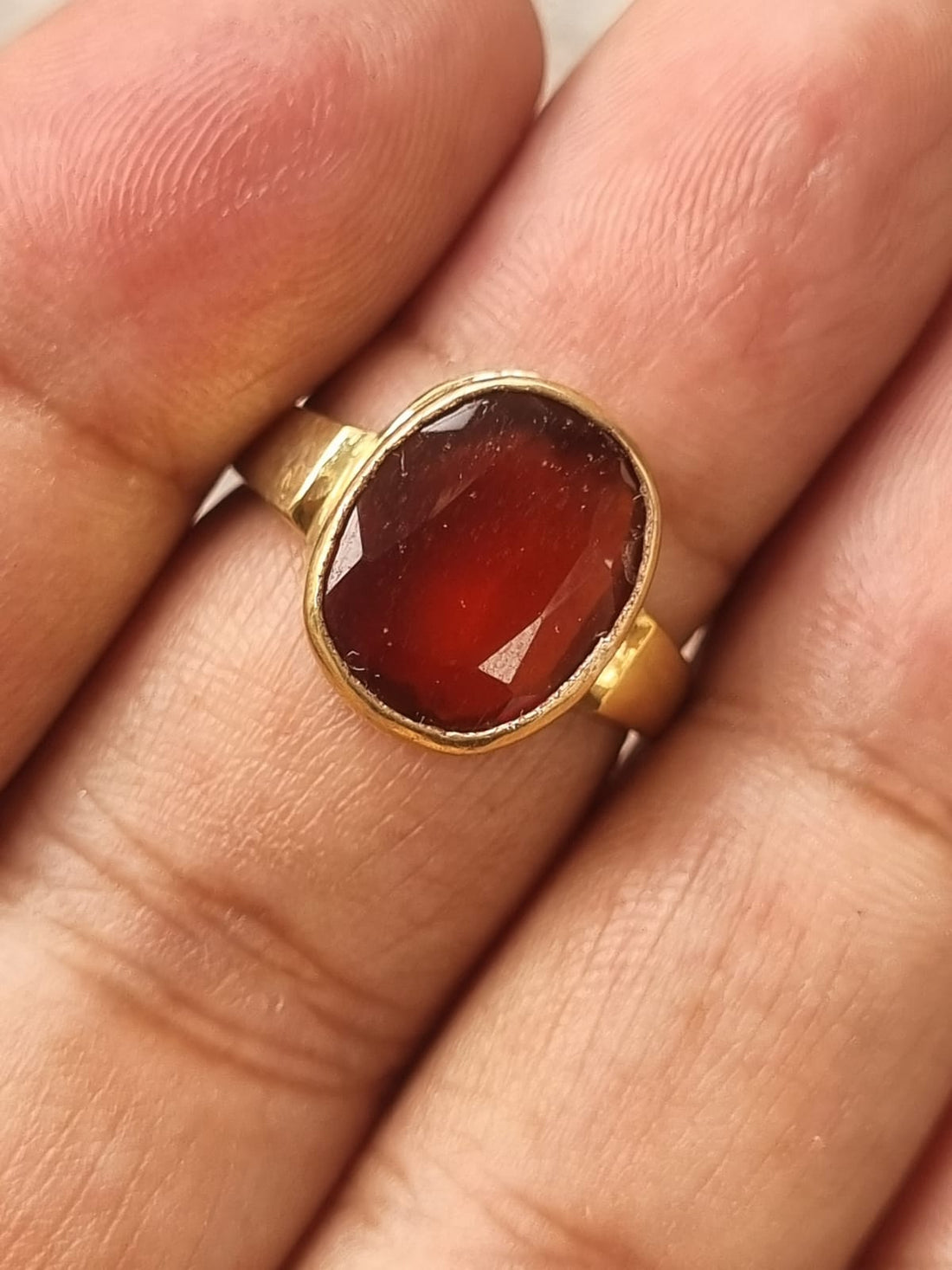 Gomed stone ring