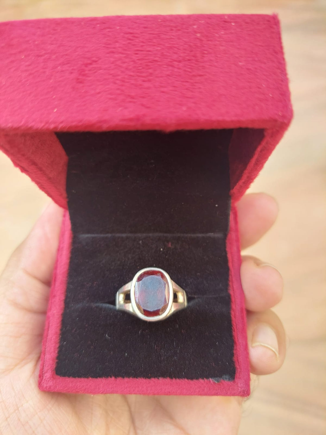 Gomed ring