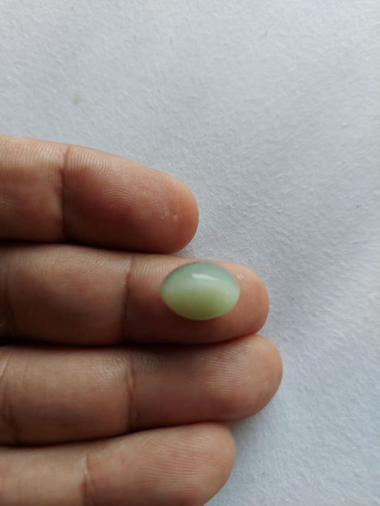 How to Identify a Real Cat’s Eye Stone (Lehsunia) at Home