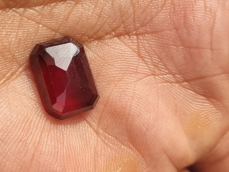 Hessonite Stone | Gomed stone