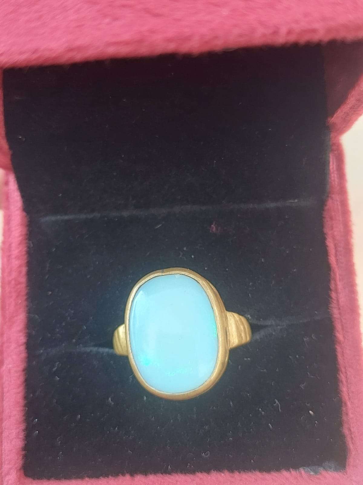 opal stone ring