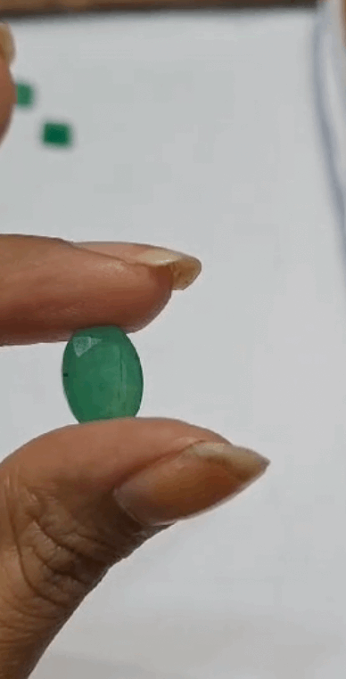 Emerald stone Panna stone Pachu stone Zambia Carat With Ce – Vedic Crystals
