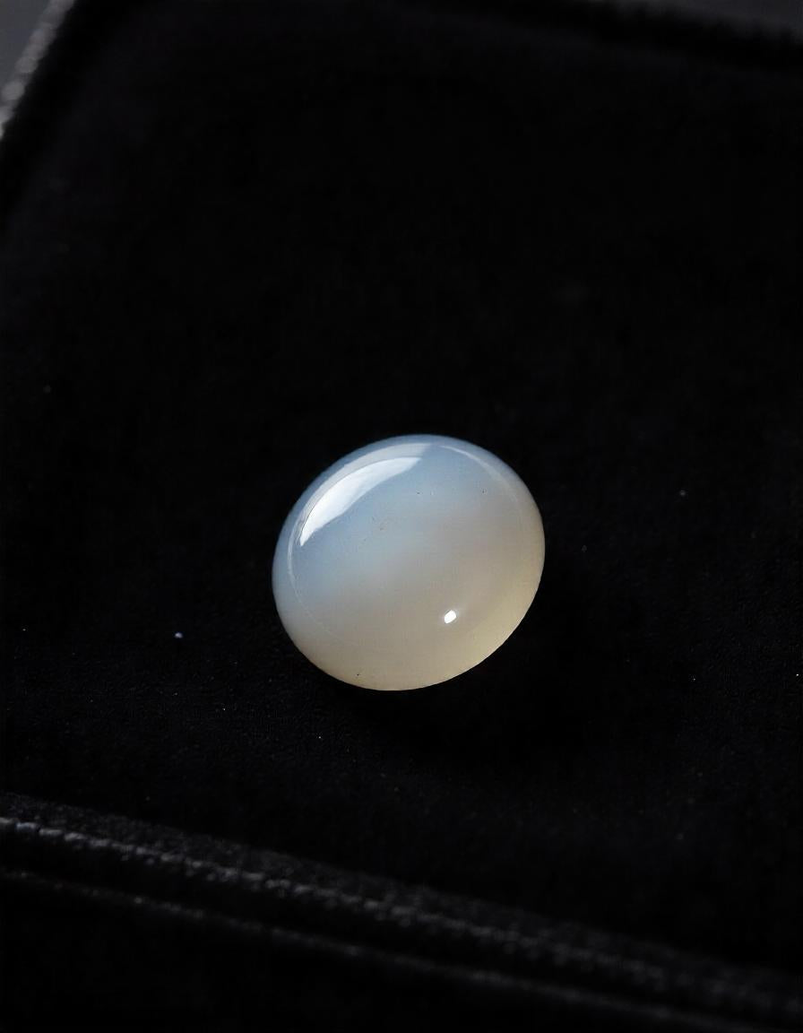 4.5 Carat Moonstone | 4.5 Carat Chandramani stone