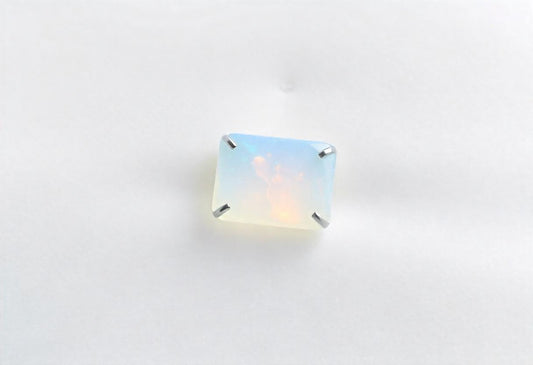 4.5 Carat Opal stone | 4.5 Carat White Opal | Australia