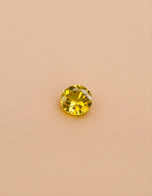 4 Carat Yellow Topaz stone