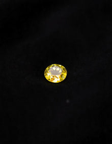 4 Carat Yellow Topaz stone