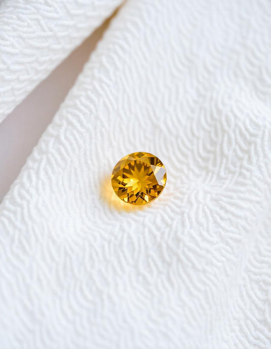 4 Ratti Yellow Topaz stone