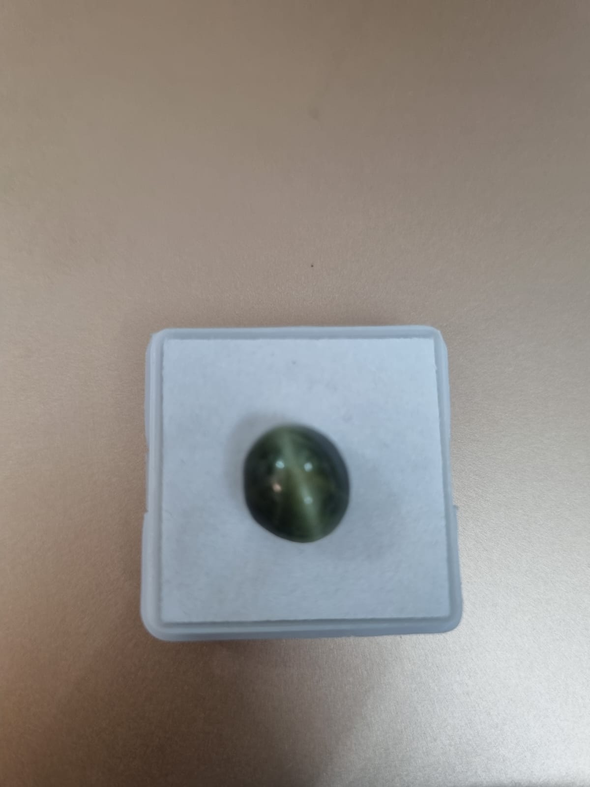 4 ratti Lehsunia Cats eye stone