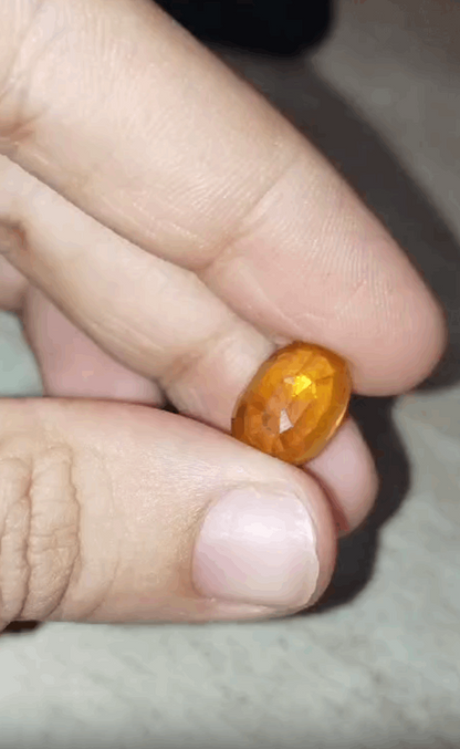 Pukhraj stone Yellow Sapphire stone Bangkok Ratti