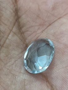 8 ratti Blue Topaz