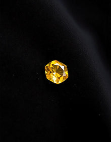 8 Ratti Yellow Topaz stone