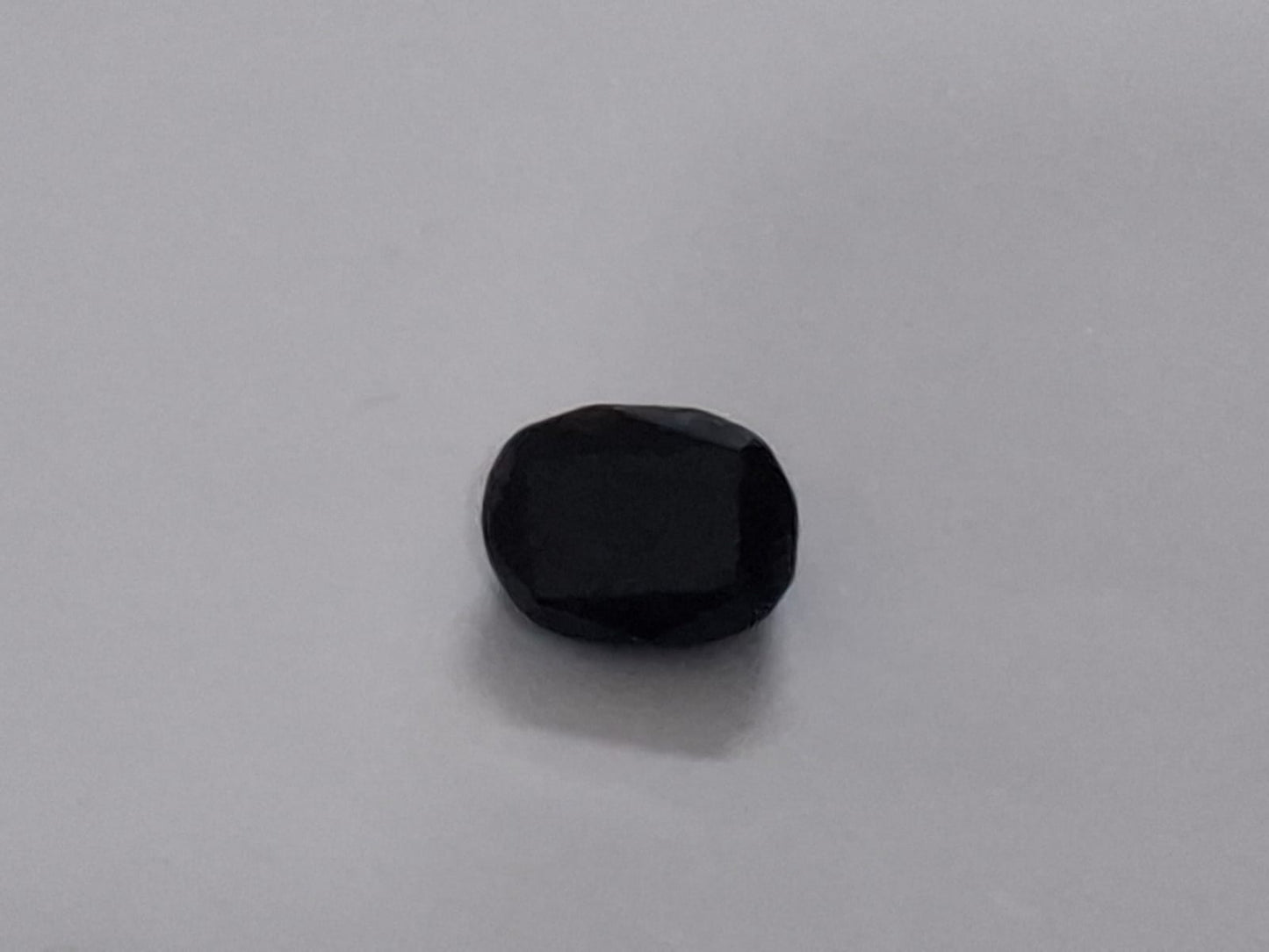 Black Gomed stone | Black Hessonite | 3 Ratti 