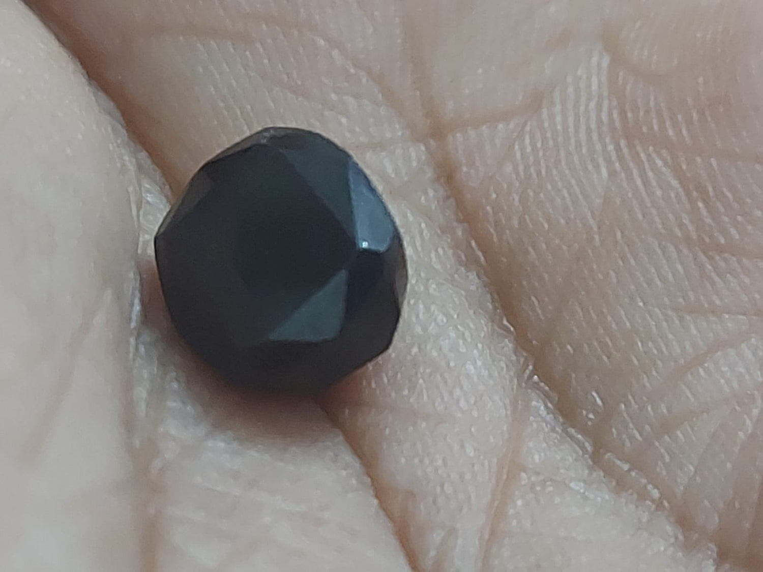 Black Gomed stone | Black Hessonite | 9 Carat 