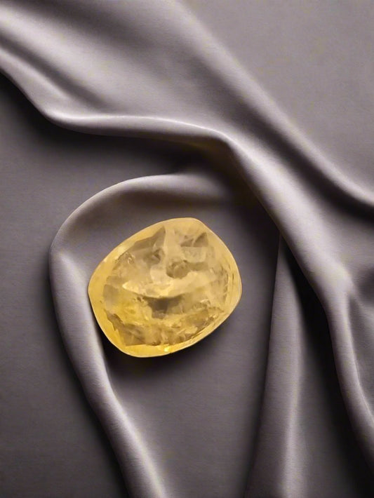 Ceylon (Sri Lankan) 5.25 ratti Yellow Sapphire (5.25 ratti Pukhraj) img