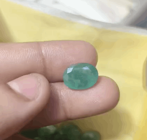 Emerald stone | Panna stone | 5 carat | Zambia
