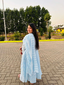 Expert Tarot Card Reader – Shristi Mandhani | Raipur