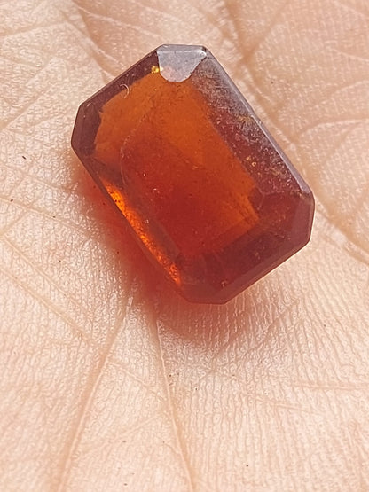 Gomed Stone | Siloni Gomed | Gomedhikam stone | 14 Carat | With Certificate