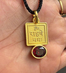 Gomed pendant with Mantra