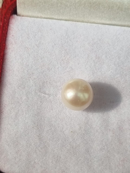 Pearl Stone - 4.25 ratti 