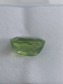 Peridot stone | 8 ratti