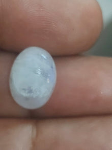 Rainbow Moonstone | 7 Carat