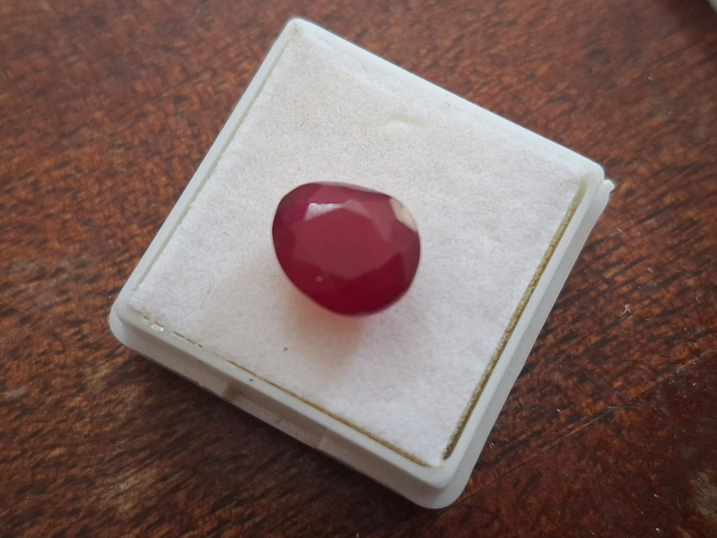 Red Onyx | 10 Carat
