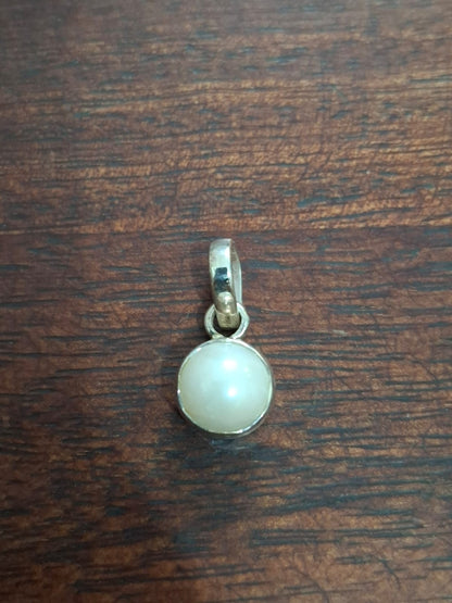 South Sea Pearl Pendant in silver