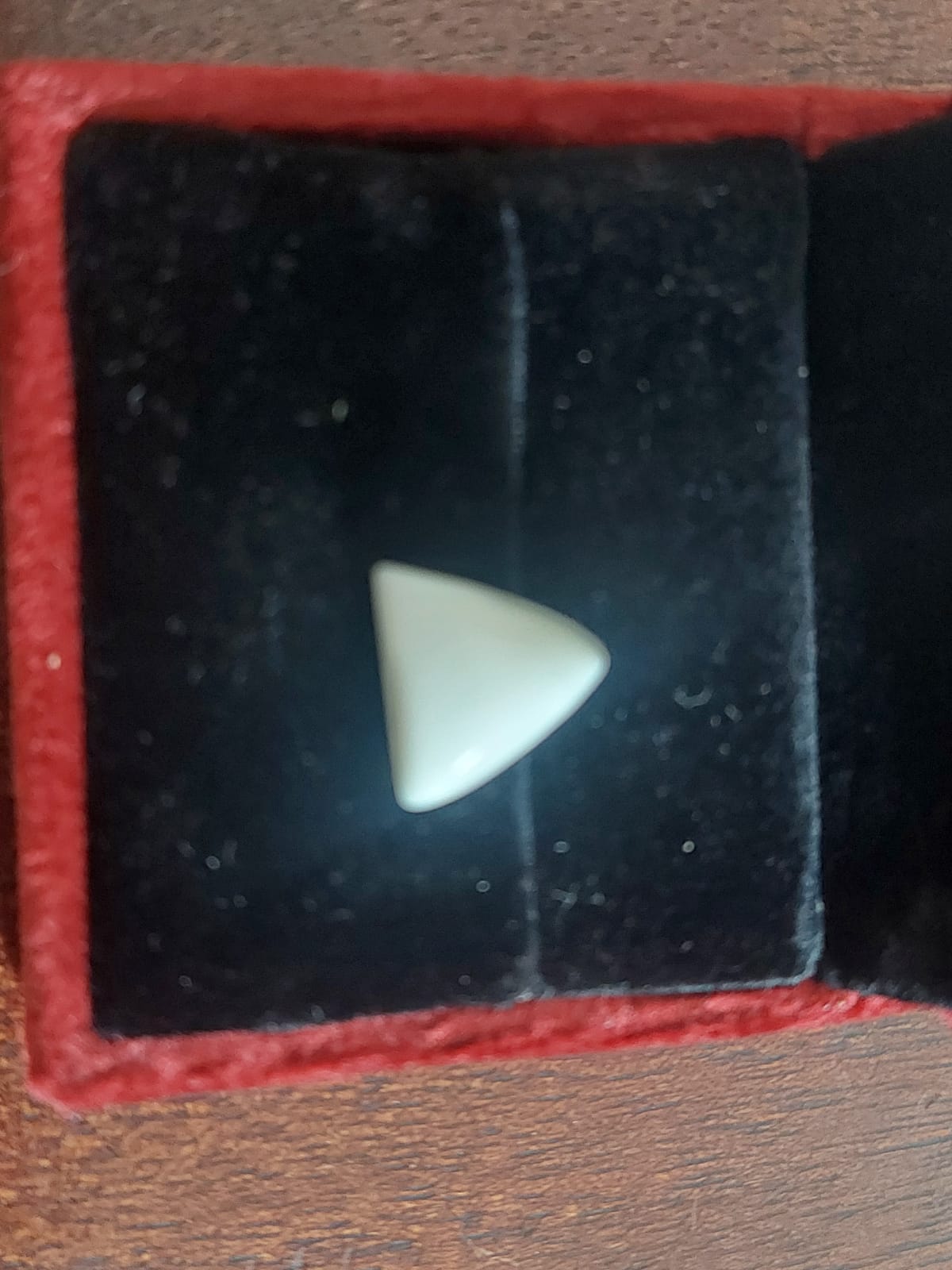 White Coral Stone | Safed Mooonga | Triangle | 3 Ratti | With Lab Cert ...