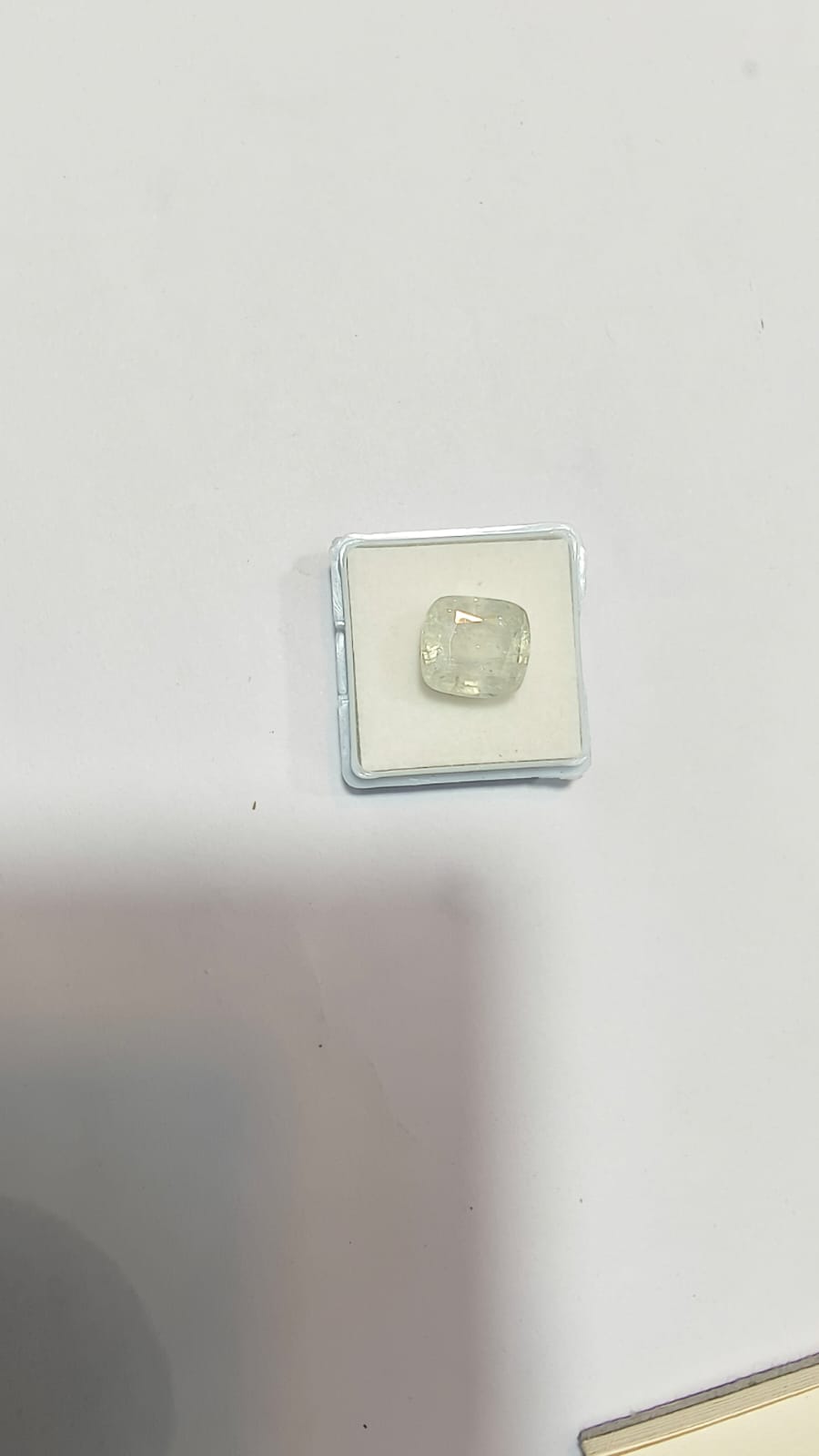 White Sapphire | Safed Pukhraj | Ceylon | 7.5 Carat 