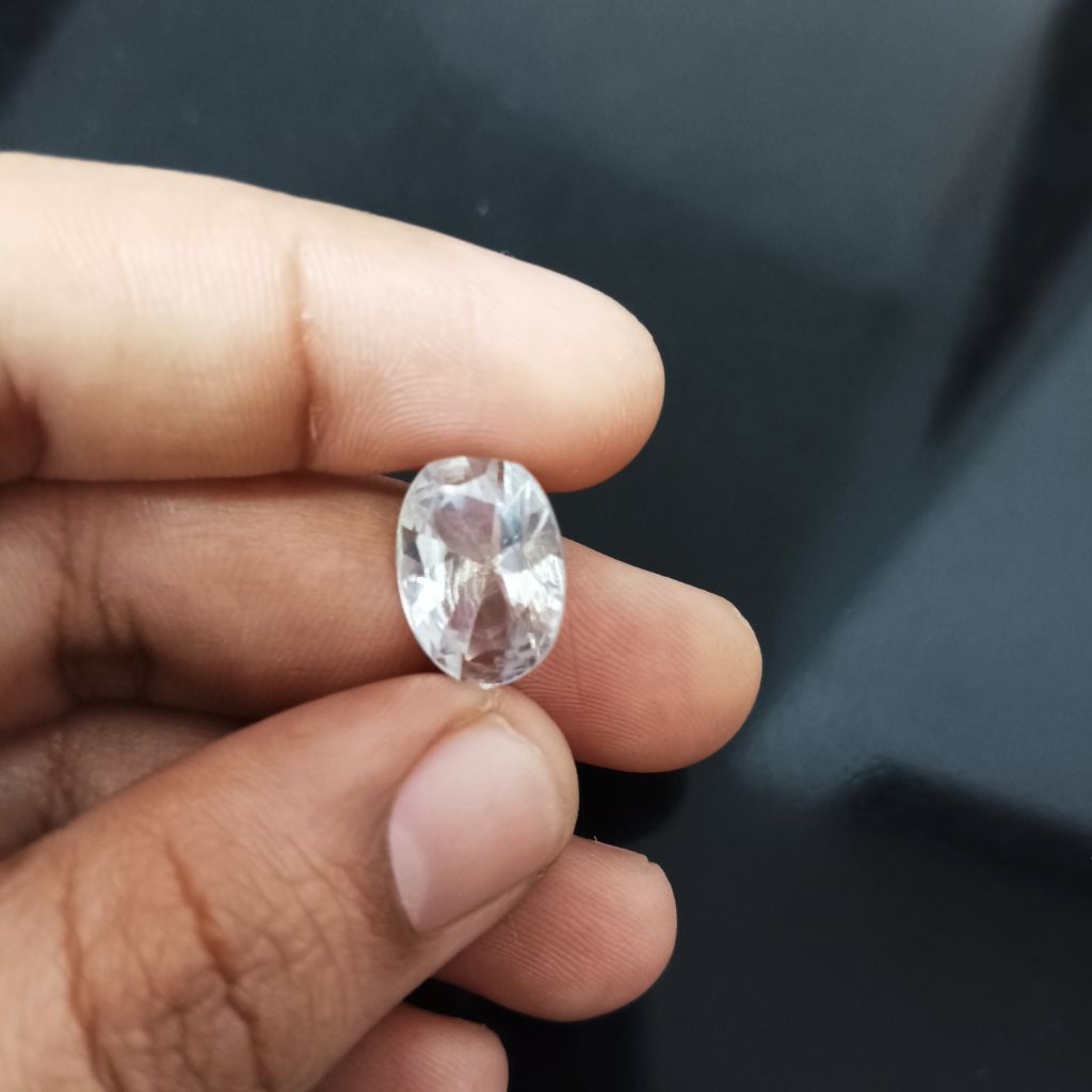 White Zircon stone Safed Jarkan ratti With Certificat – Vedic Crystals