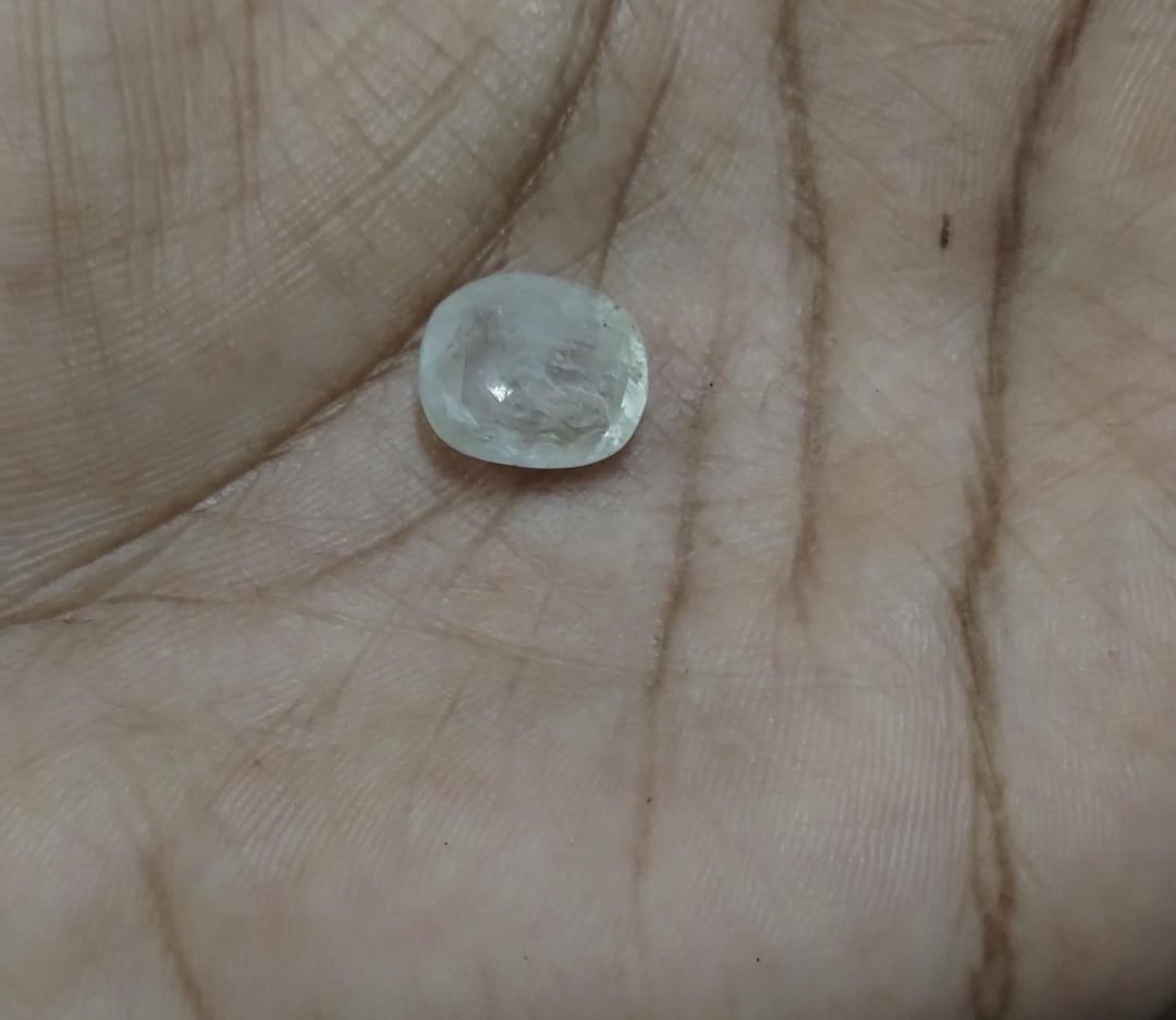 White sapphire | 5.5 carat