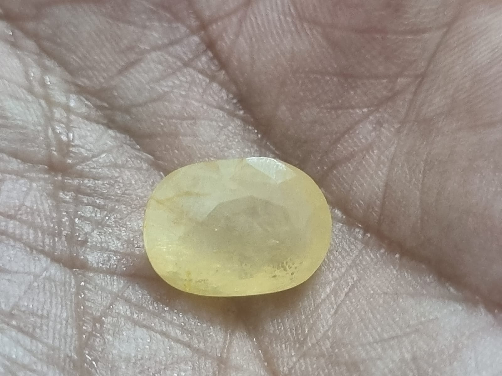 Yellow Sapphire stone | 7.25 ratti 