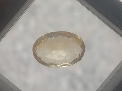 Yellow Topaz stone | Golden Topaz Stone | 10 Carat