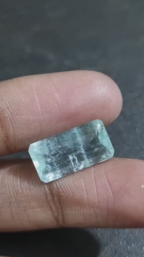 Emerald stone | 5.44 carat | Columbia | Super Premium | With Govt Certificate