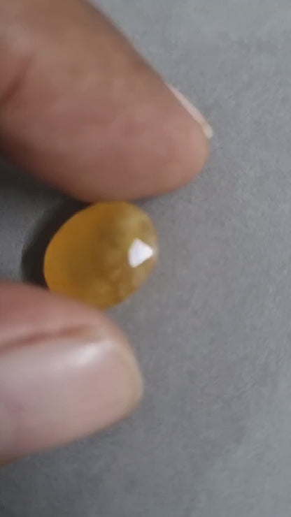 Pukhraj stone | Yellow Sapphire stone  | 9.5 Ratti 