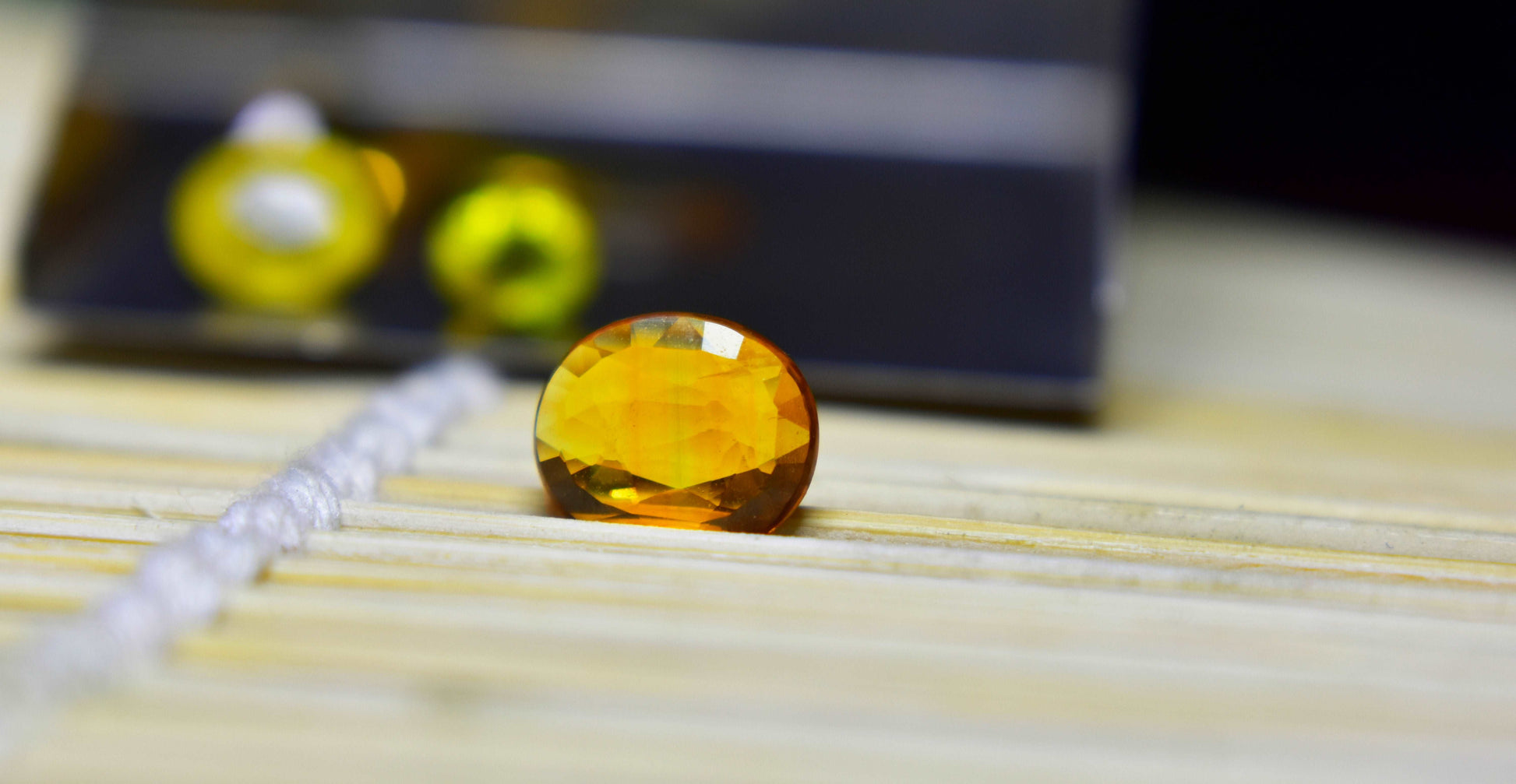 Vedic Crystals Super Premium Yellow Sapphire (pukhraj) ratti best price image 3